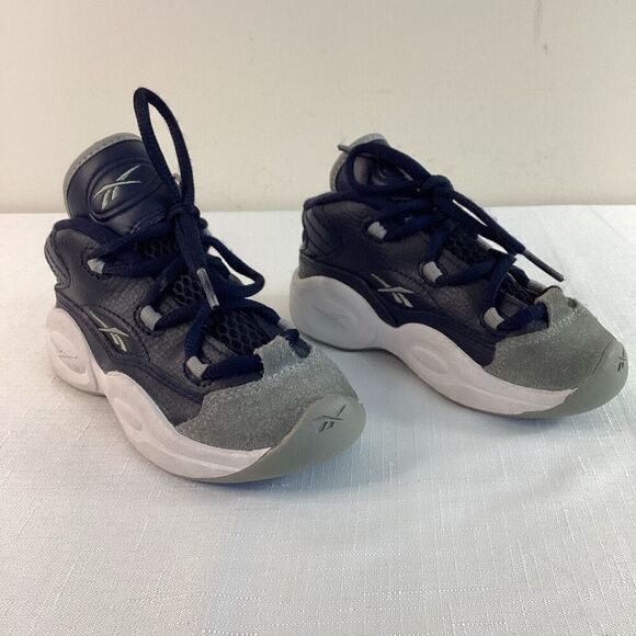 Reebok Question Mid Georgetown Navy Blue Boys Athletic Shoe Size 9 - Picture 1 of 8